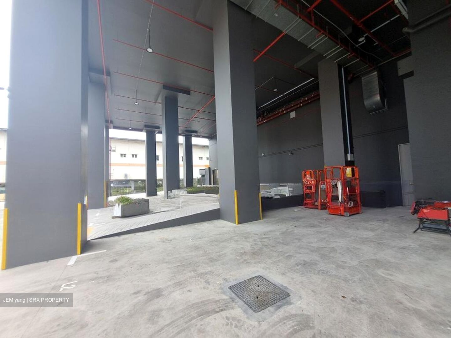 SUNHUAN BUILDING (D22), Factory #496304771